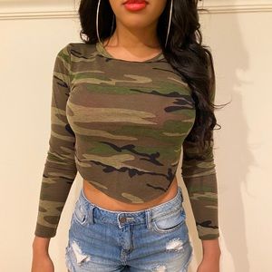 Long Sleeve Camouflage Crop Top